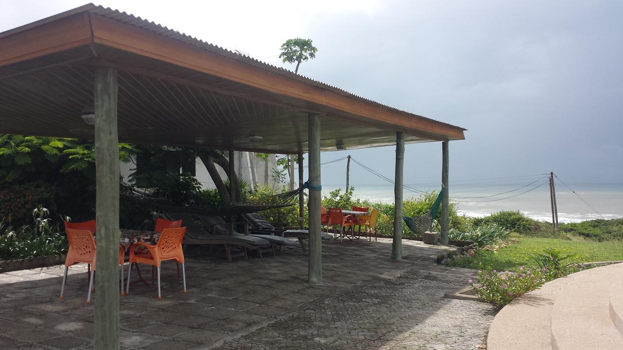 Biriwa Beach Hotel Exteriör bild