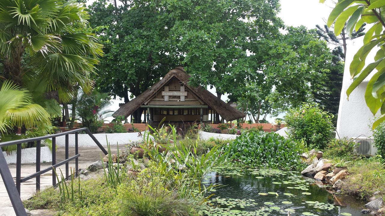Biriwa Beach Hotel Exteriör bild