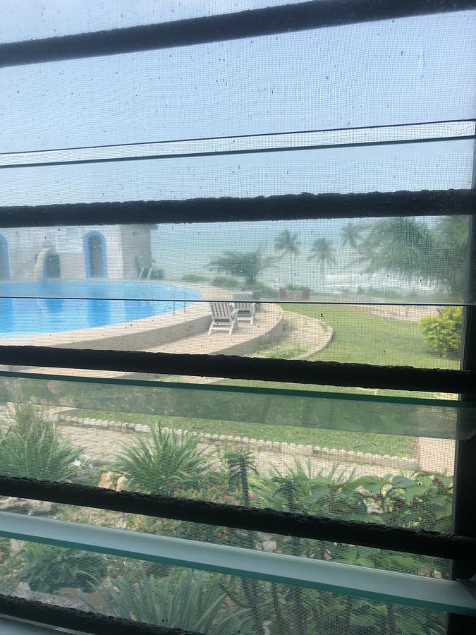 Biriwa Beach Hotel Exteriör bild